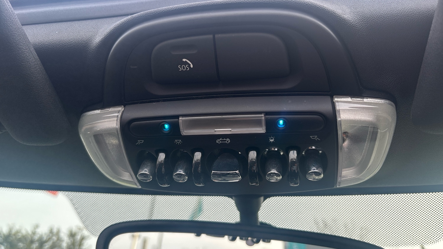 Used MINI Convertible 2021 for sale - 77996915: Photo 42