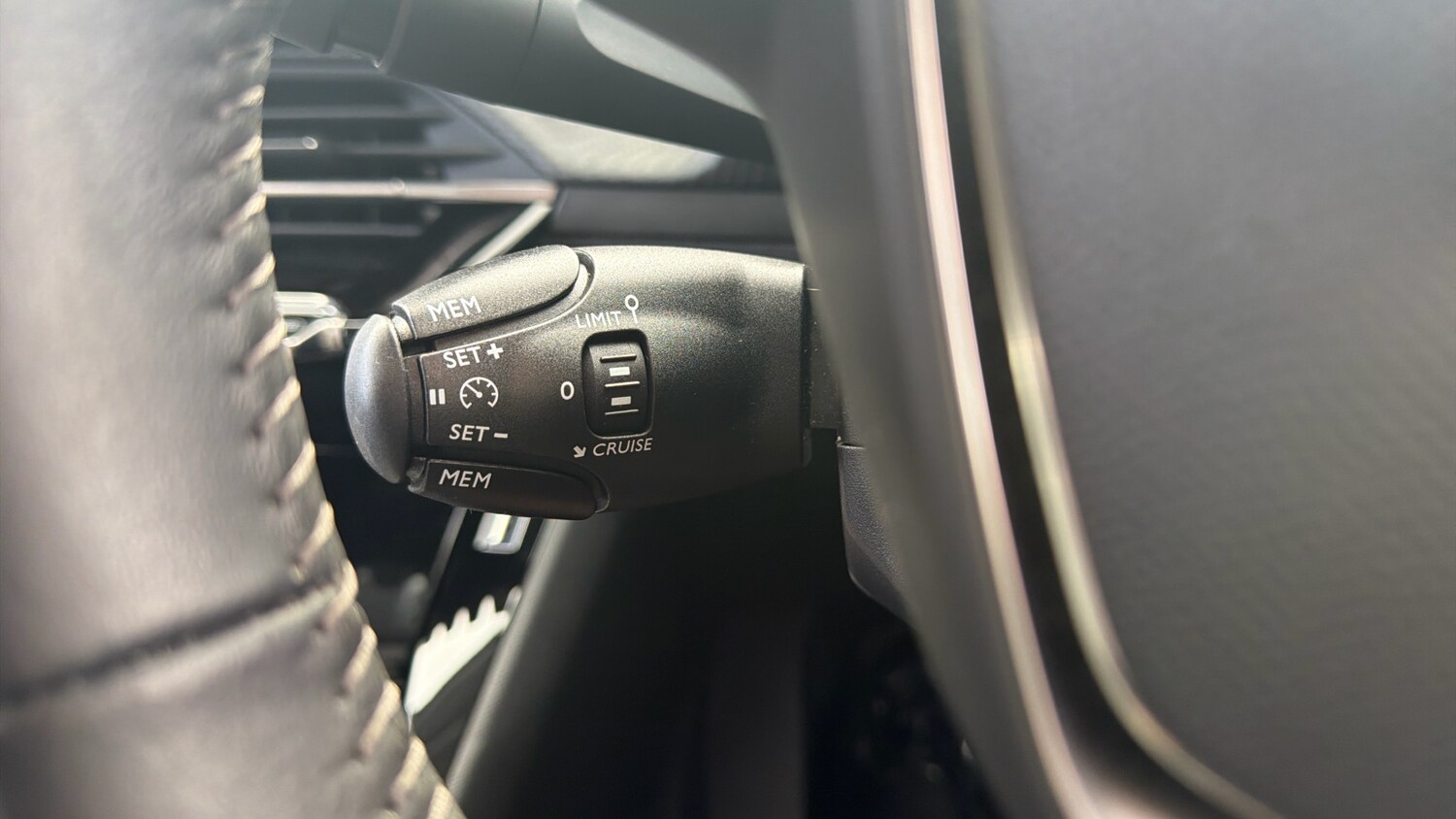 Used Peugeot 208 2022 for sale - 77817877: Photo 31