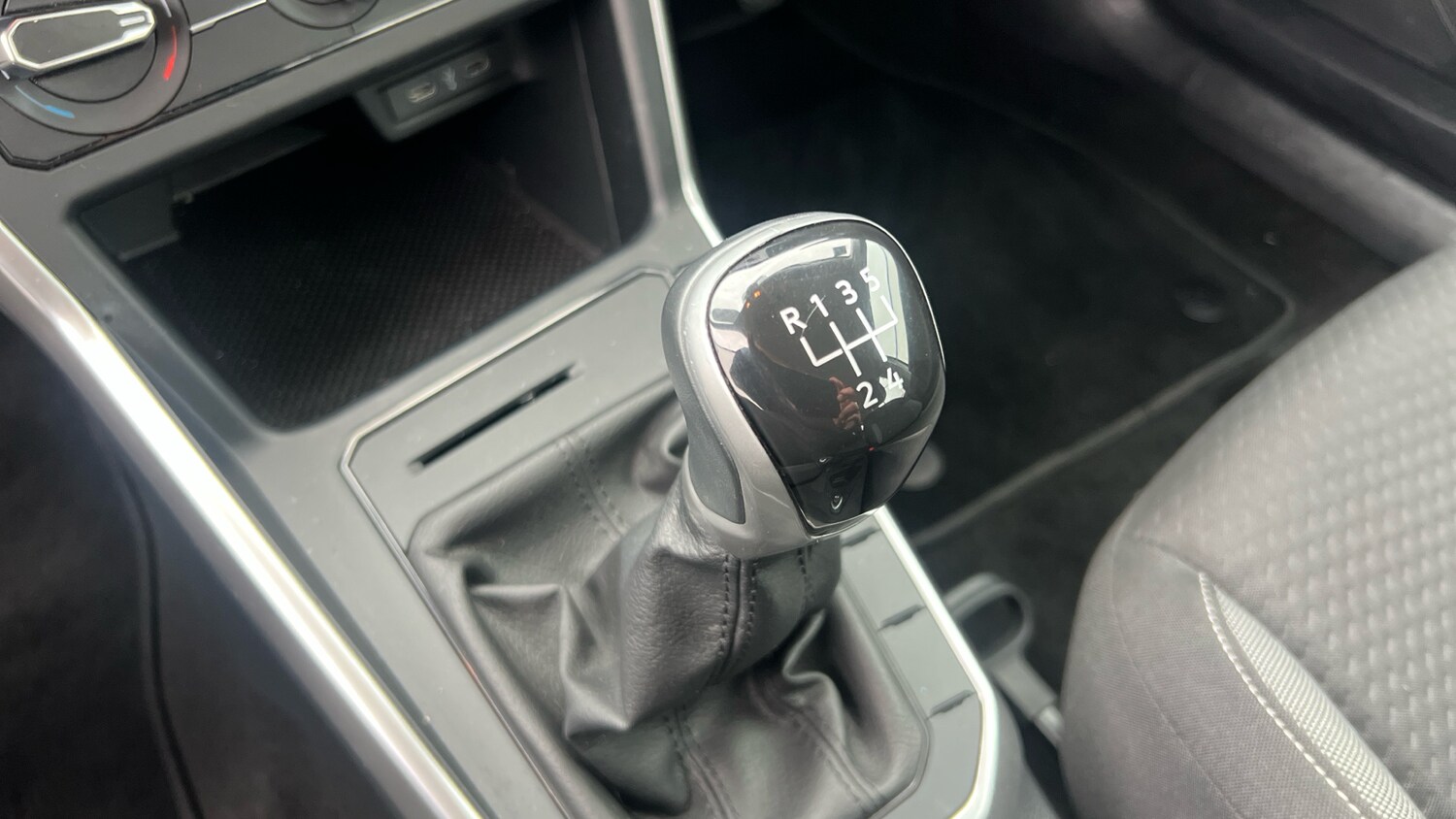 Used Volkswagen Polo 2024 for sale - 77652943: Photo 13