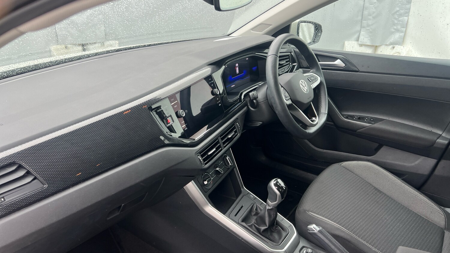 Used Volkswagen Polo 2024 for sale - 77652943: Photo 9