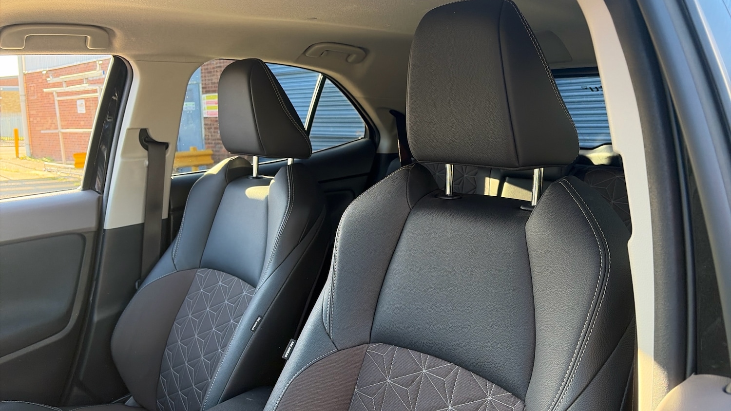 Used Toyota Yaris Cross 2023 for sale - 76705676: Photo 27