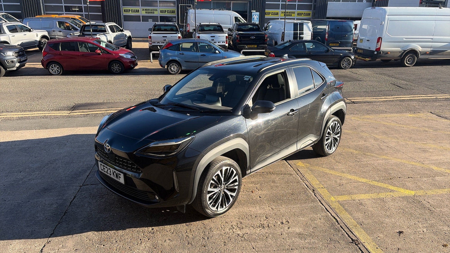 Used Toyota Yaris Cross 2023 for sale - 76705676: Photo 8