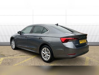 Used Skoda Octavia 2023 for sale - 76372252: Photo