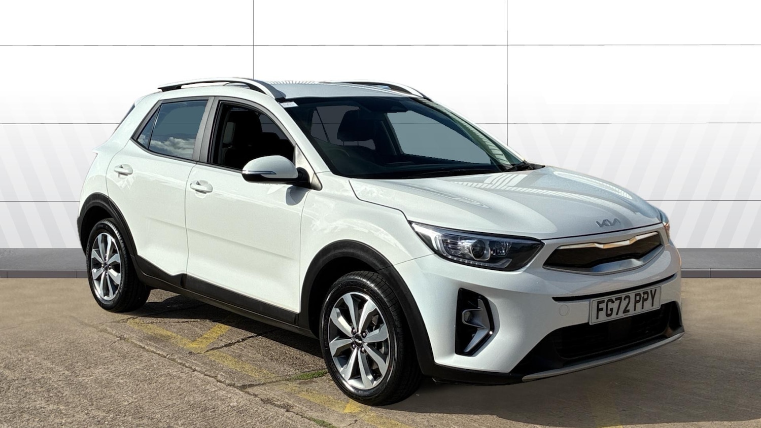 Used Kia Stonic 2022 for sale - 76366836: Photo 1
