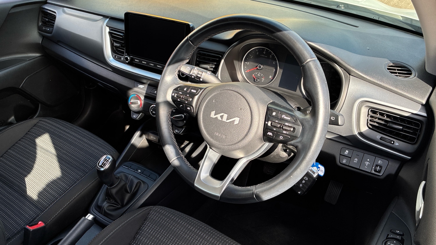 Used Kia Stonic 2022 for sale - 76366836: Photo 11
