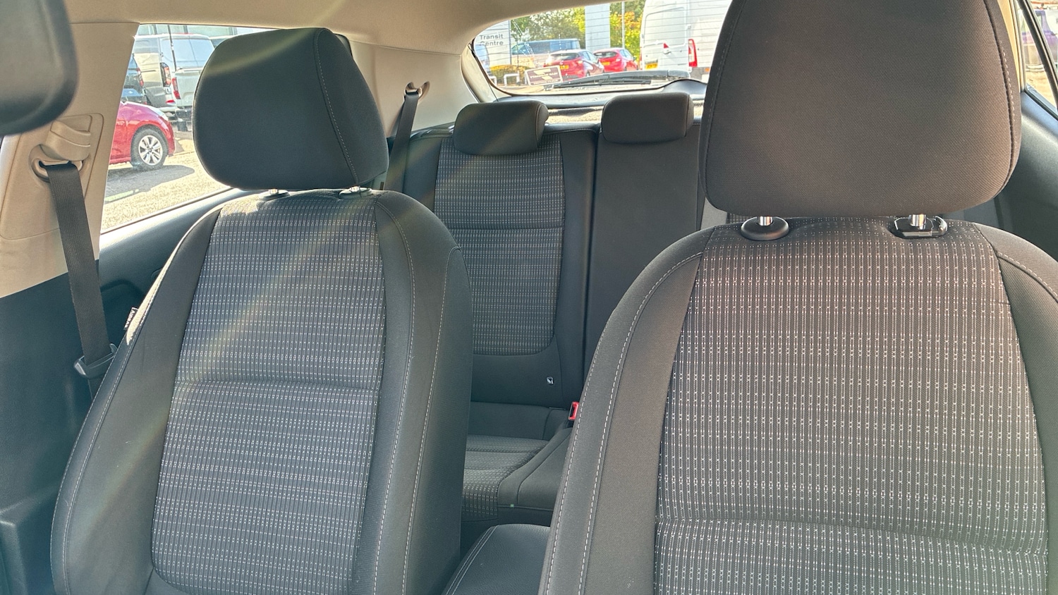 Used Kia Stonic 2022 for sale - 76366836: Photo 15