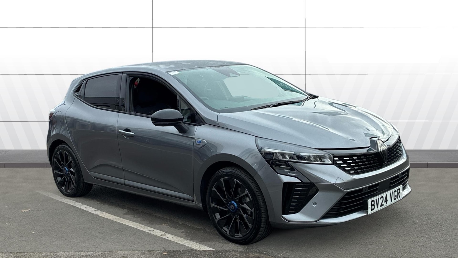 Used Renault Clio 2024 for sale - 78222759: Photo 1