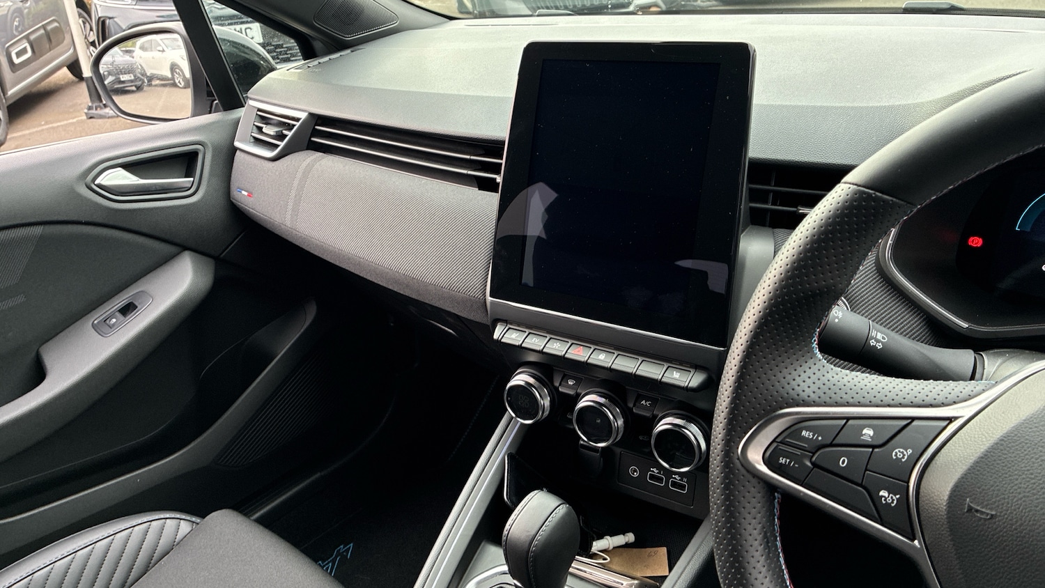 Used Renault Clio 2024 for sale - 78222759: Photo 14