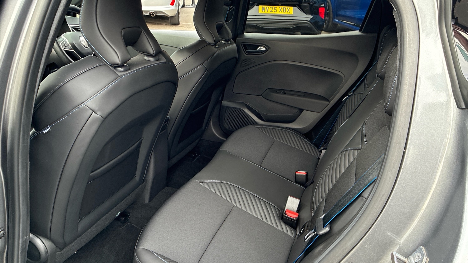 Used Renault Clio 2024 for sale - 78222759: Photo 16