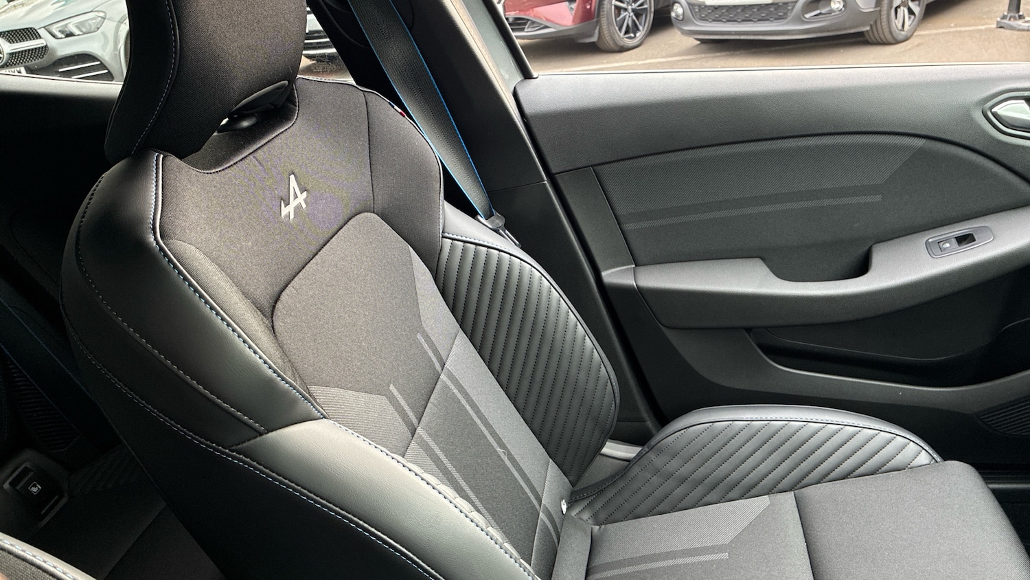 Used Renault Clio 2024 for sale - 78222759: Photo 30