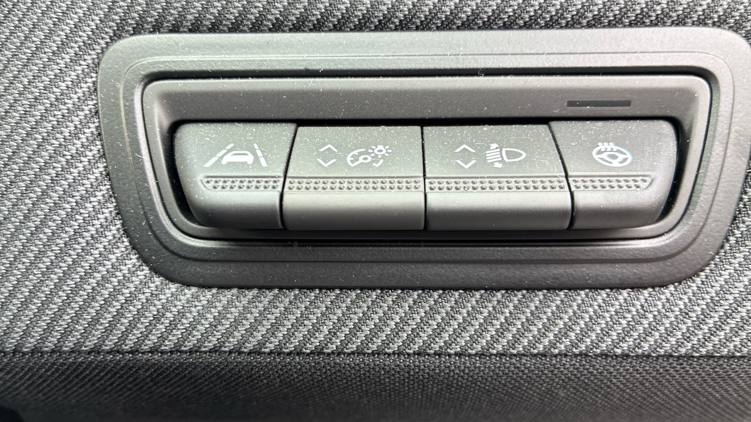 Used Renault Clio 2024 for sale - 78222759: Photo 32