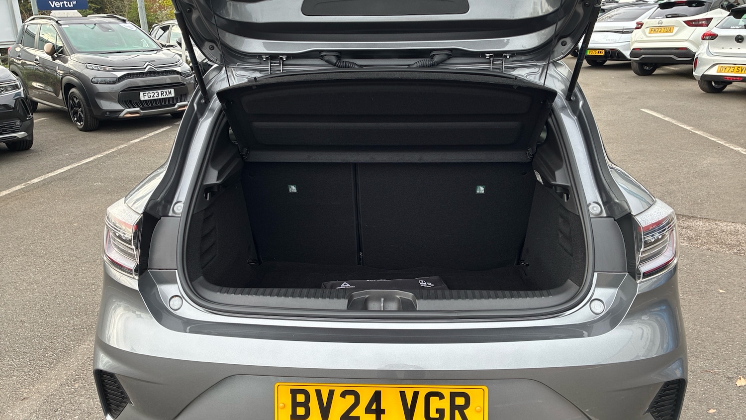 Used Renault Clio 2024 for sale - 78222759: Photo 4