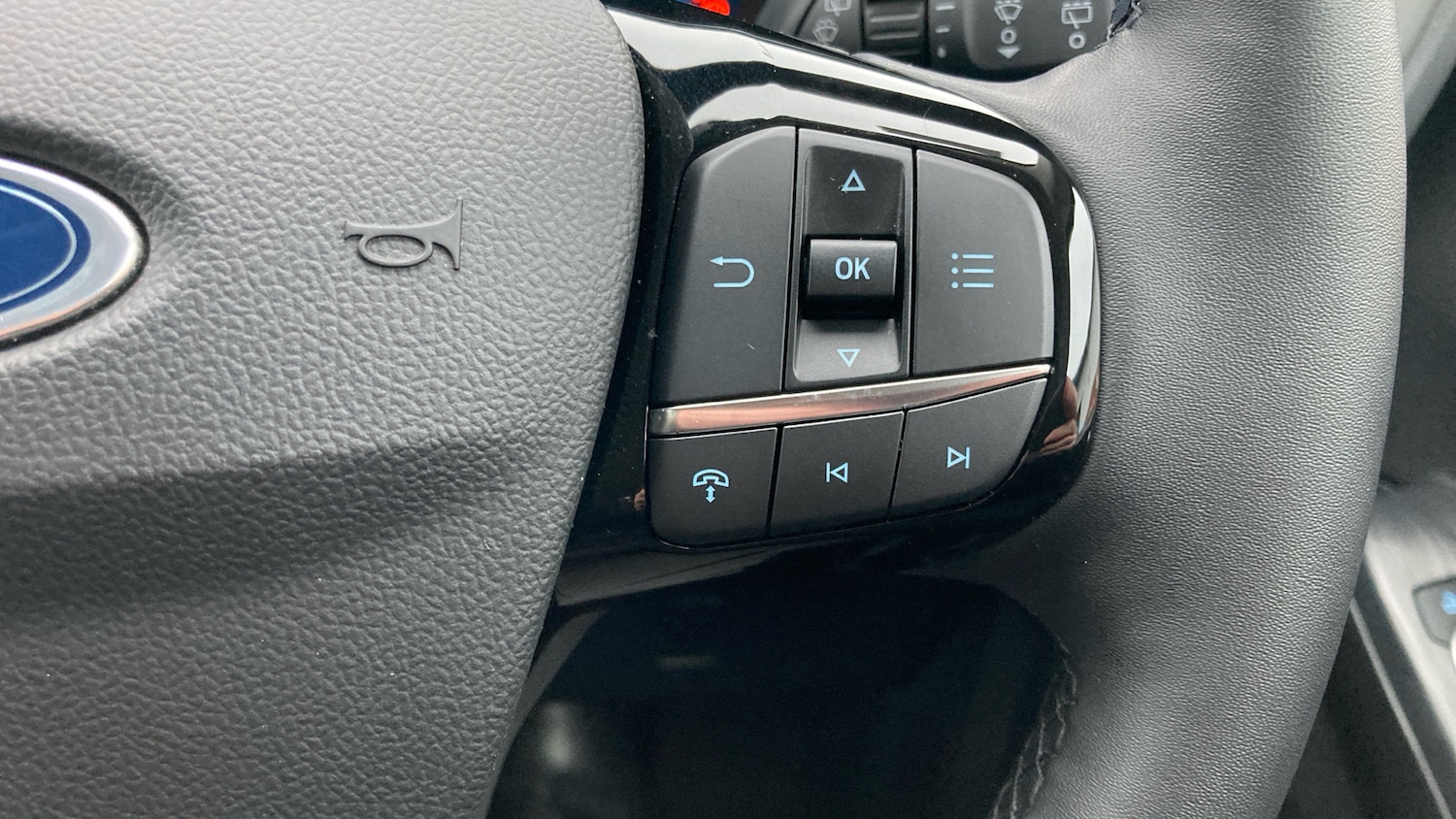 Used Ford Kuga 2025 for sale - 77296423: Photo 30