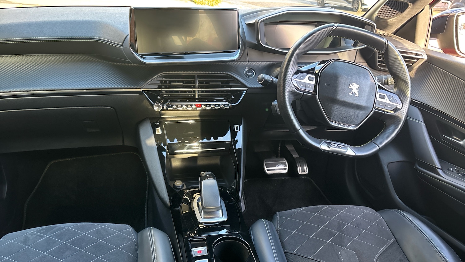 Used Peugeot 208 2022 for sale - 77018989: Photo 10