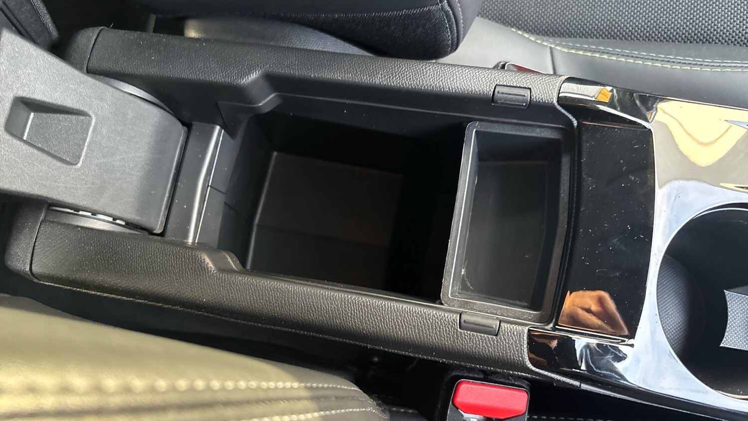 Used Peugeot 208 2022 for sale - 77018989: Photo 30