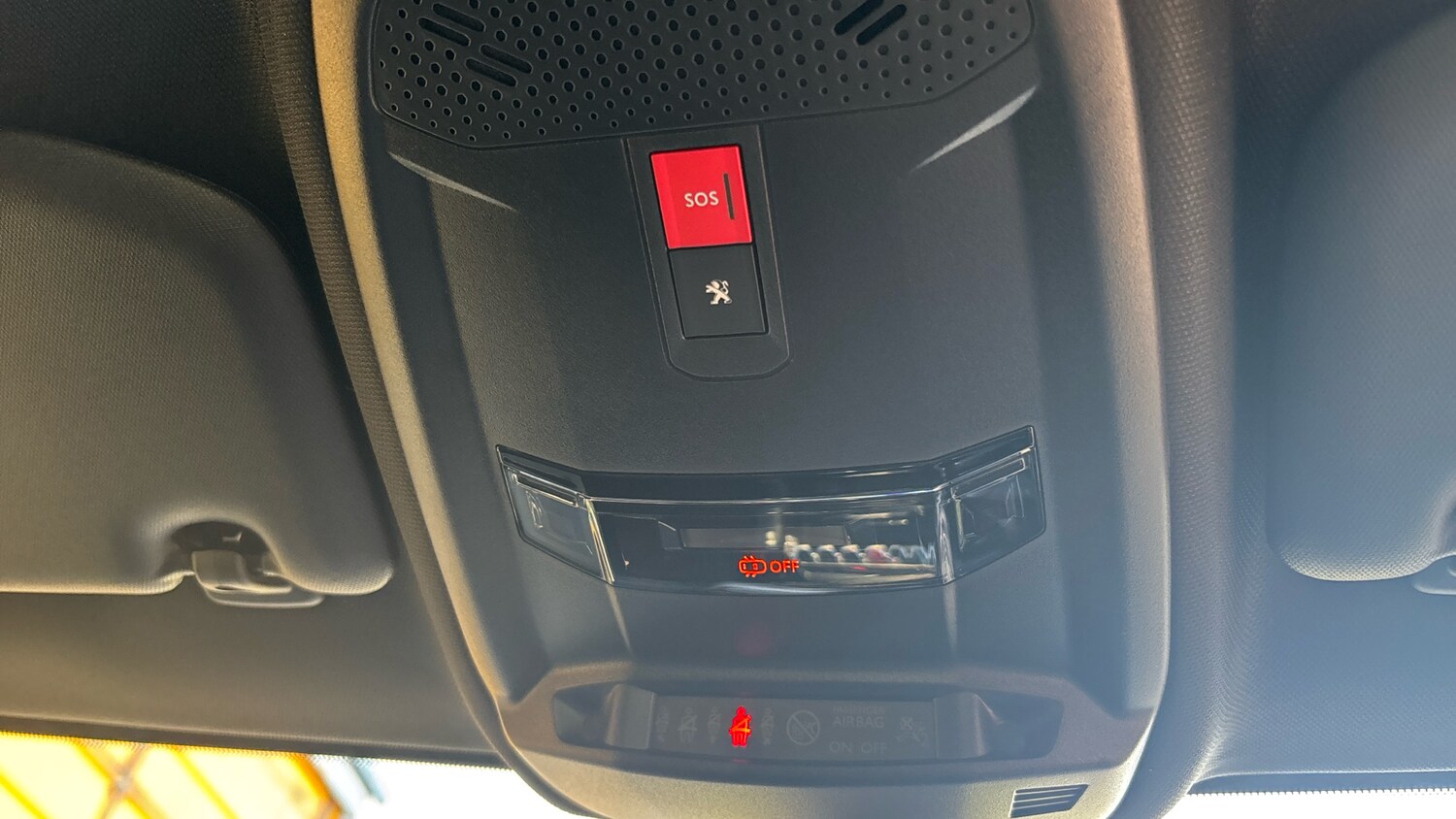 Used Peugeot 208 2022 for sale - 77018989: Photo 31