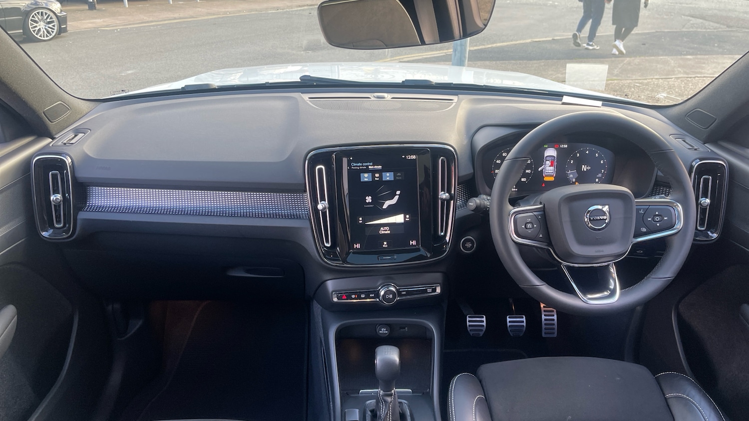 Used Volvo XC40 2021 for sale - 77061339: Photo 10