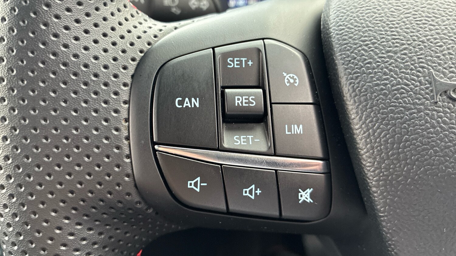 Used Ford Puma 2024 for sale - 77830406: Photo 24