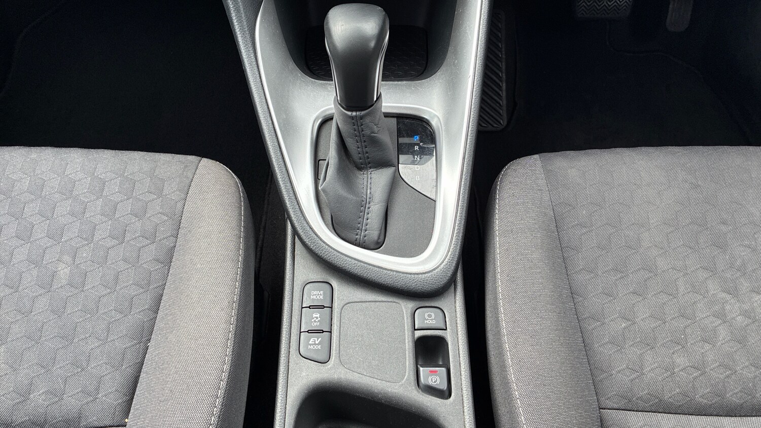 Used Toyota Yaris 2021 for sale - 77902307: Photo 14