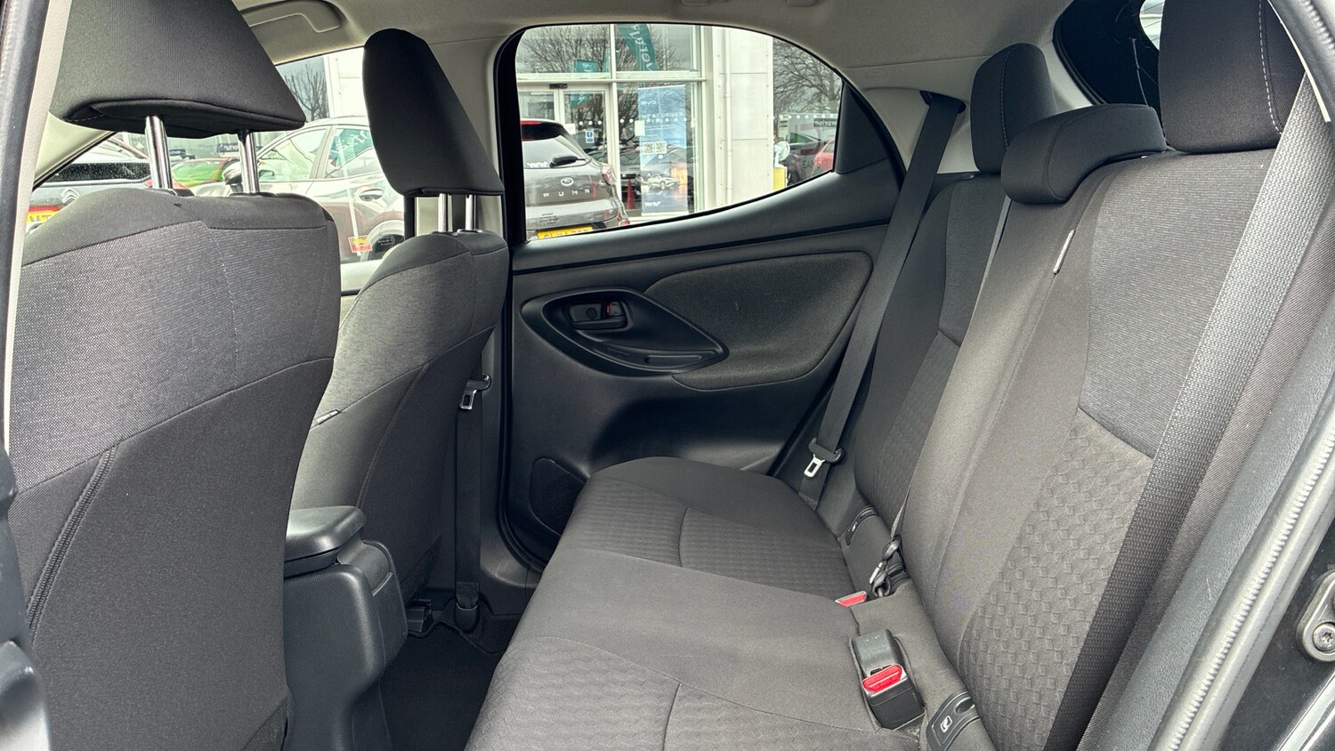 Used Toyota Yaris 2021 for sale - 77902307: Photo 16