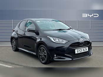 Used Toyota Yaris 2021 for sale - 77902307: Photo