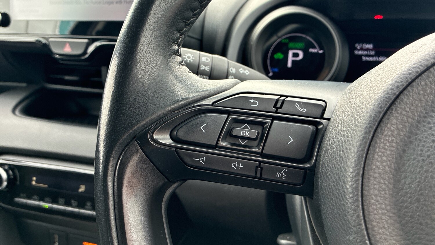 Used Toyota Yaris 2021 for sale - 77902307: Photo 21