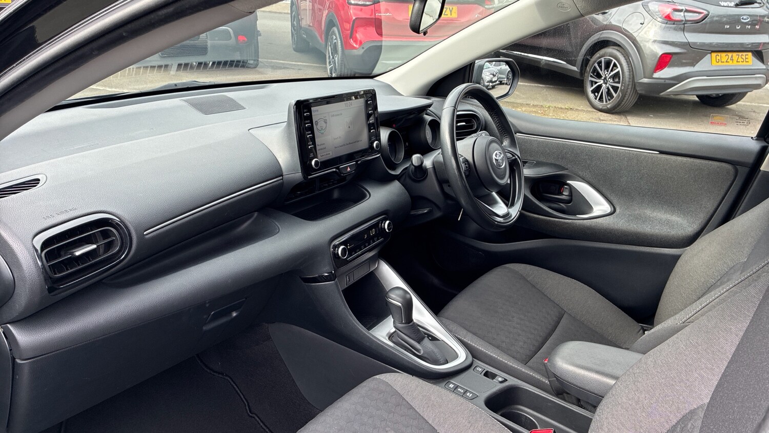 Used Toyota Yaris 2021 for sale - 77902307: Photo 9