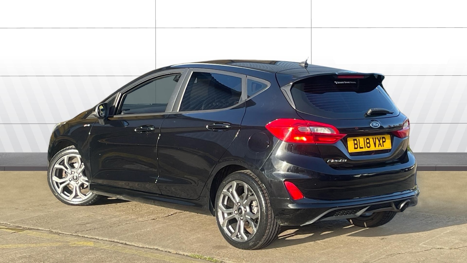 Used Ford Fiesta 2018 for sale - 77012243: Photo 2