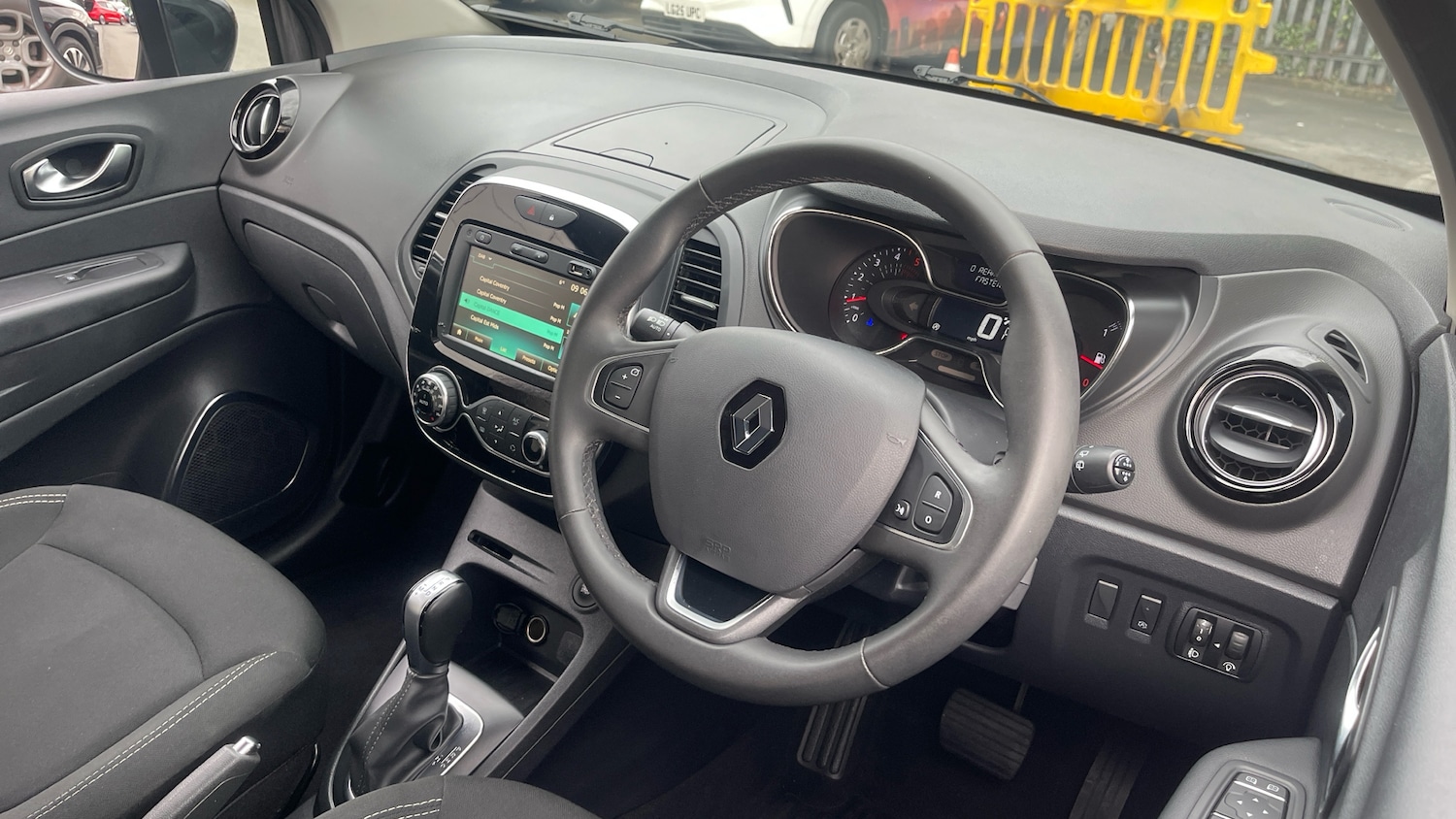 Used Renault Captur 2019 for sale - 77617702: Photo 11