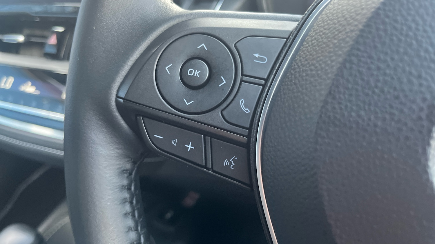 Used Toyota Corolla 2023 for sale - 76461750: Photo 32