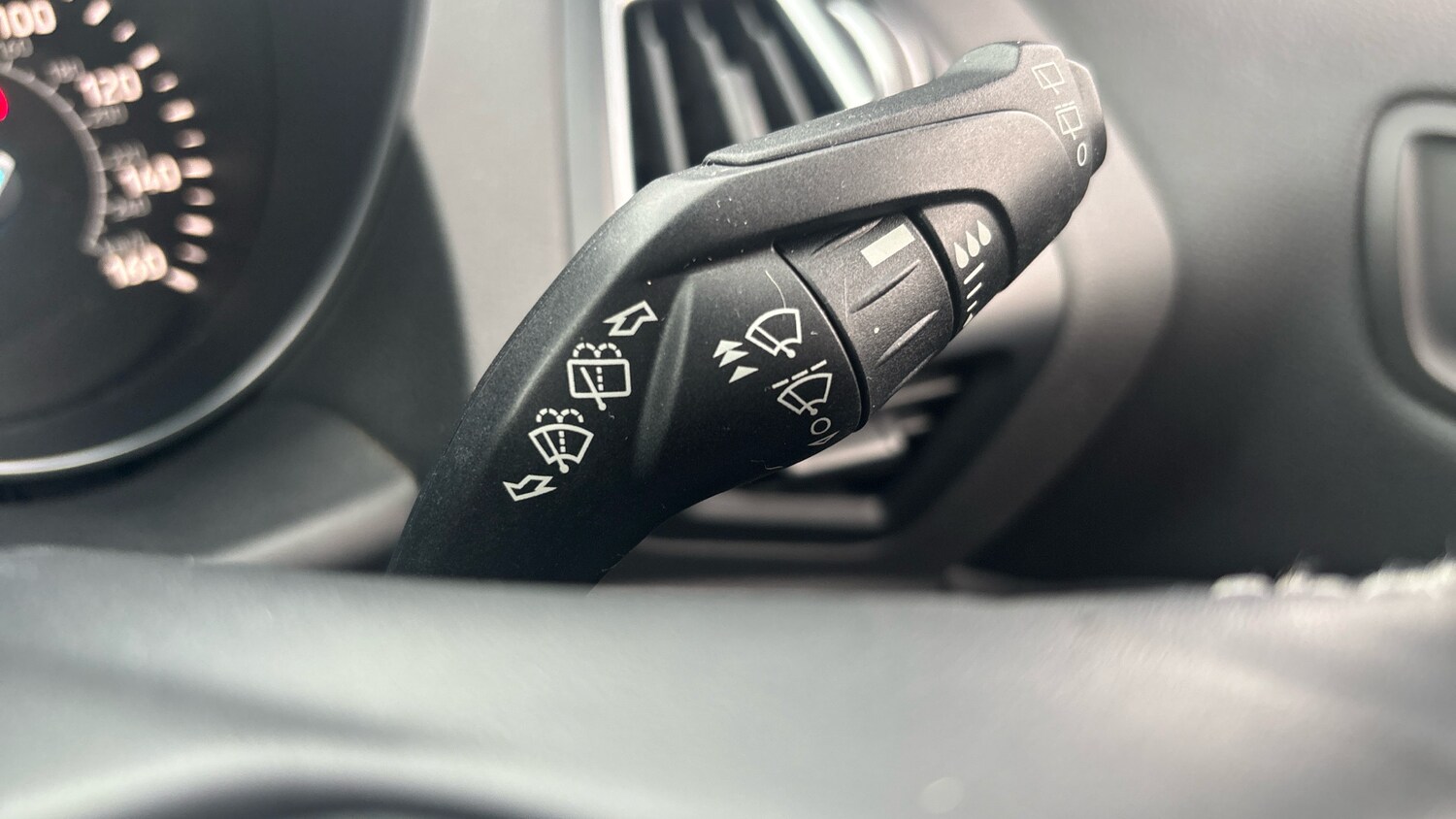 Used Ford Kuga 2017 for sale - 77590305: Photo 29