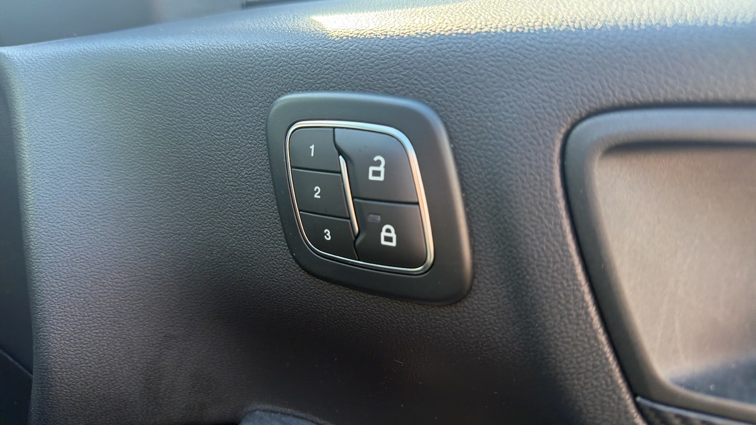 Used Ford Kuga 2025 for sale - 78162348: Photo 32