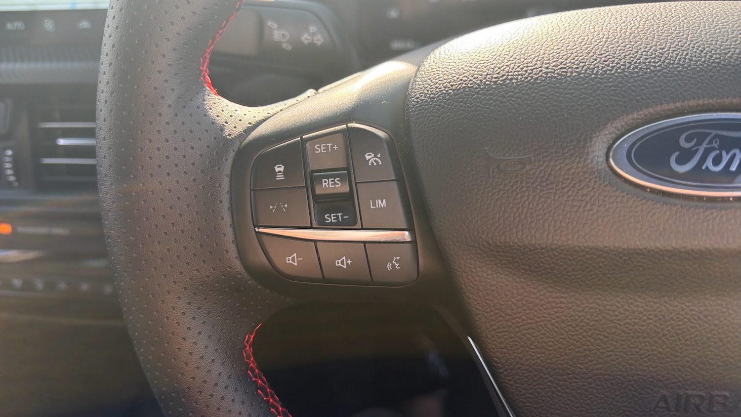 Used Ford Kuga 2025 for sale - 78162348: Photo 37