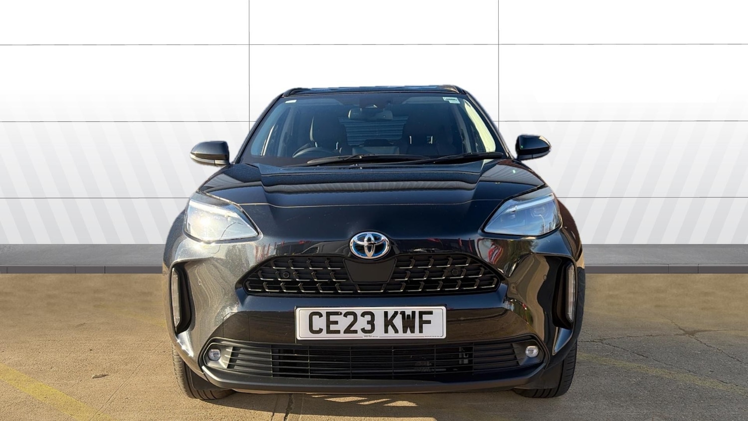 Used Toyota Yaris Cross 2023 for sale - 77272206: Photo 3