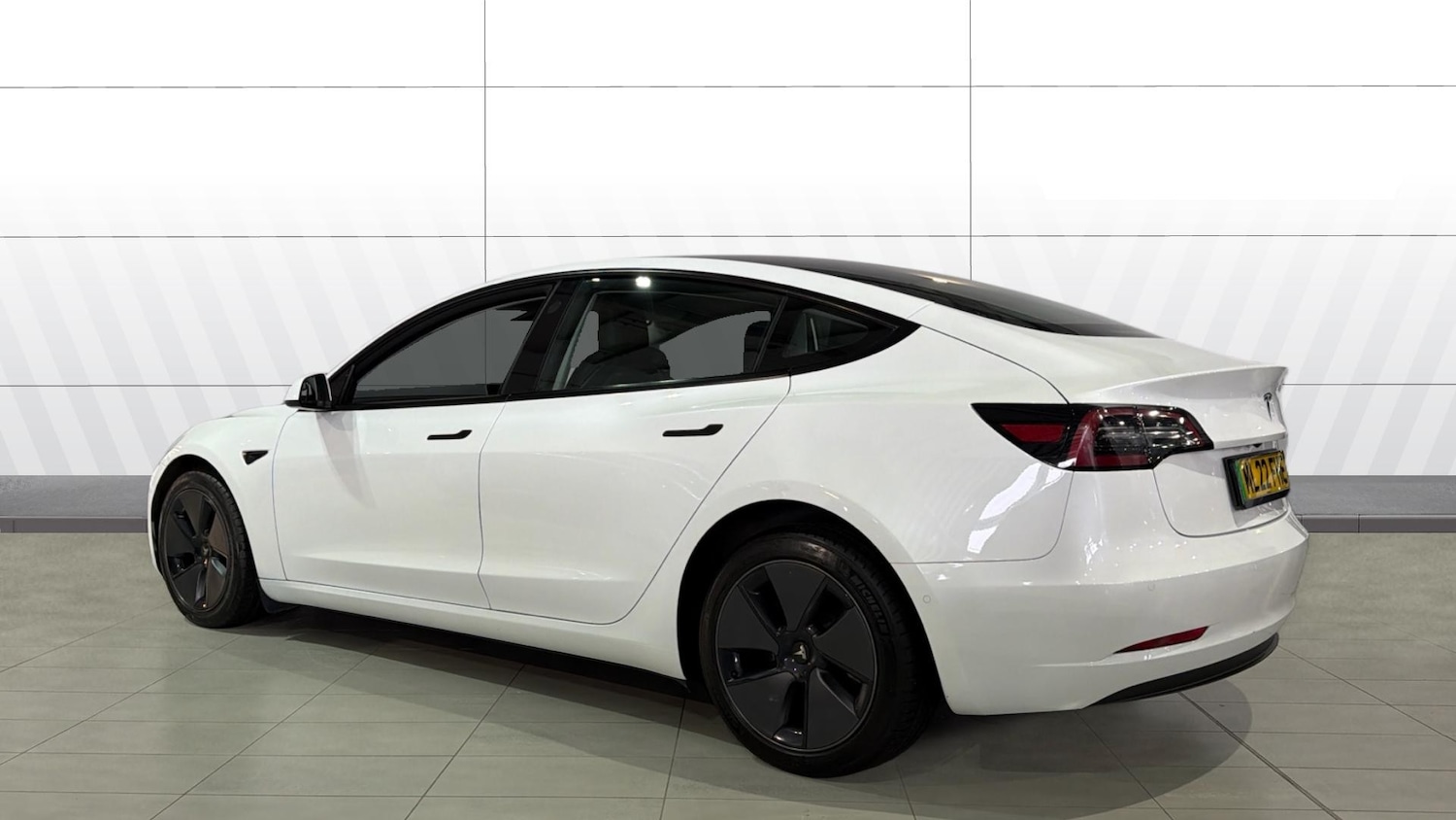 Used Tesla Model 3 2022 for sale - 77616118: Photo 2