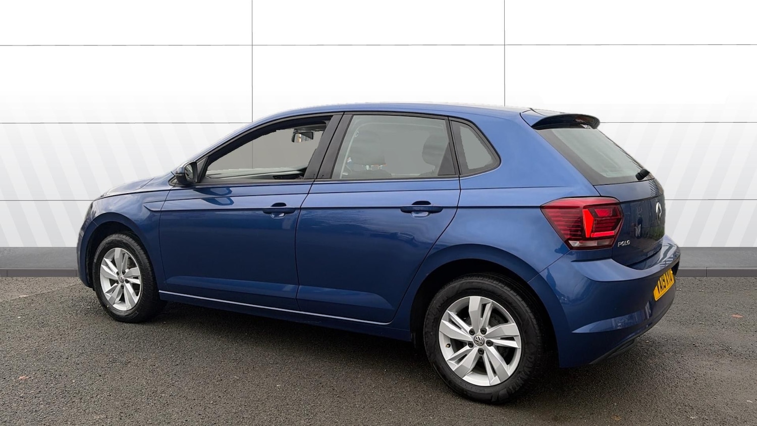 Used Volkswagen Polo 2019 for sale - 76566159: Photo 2