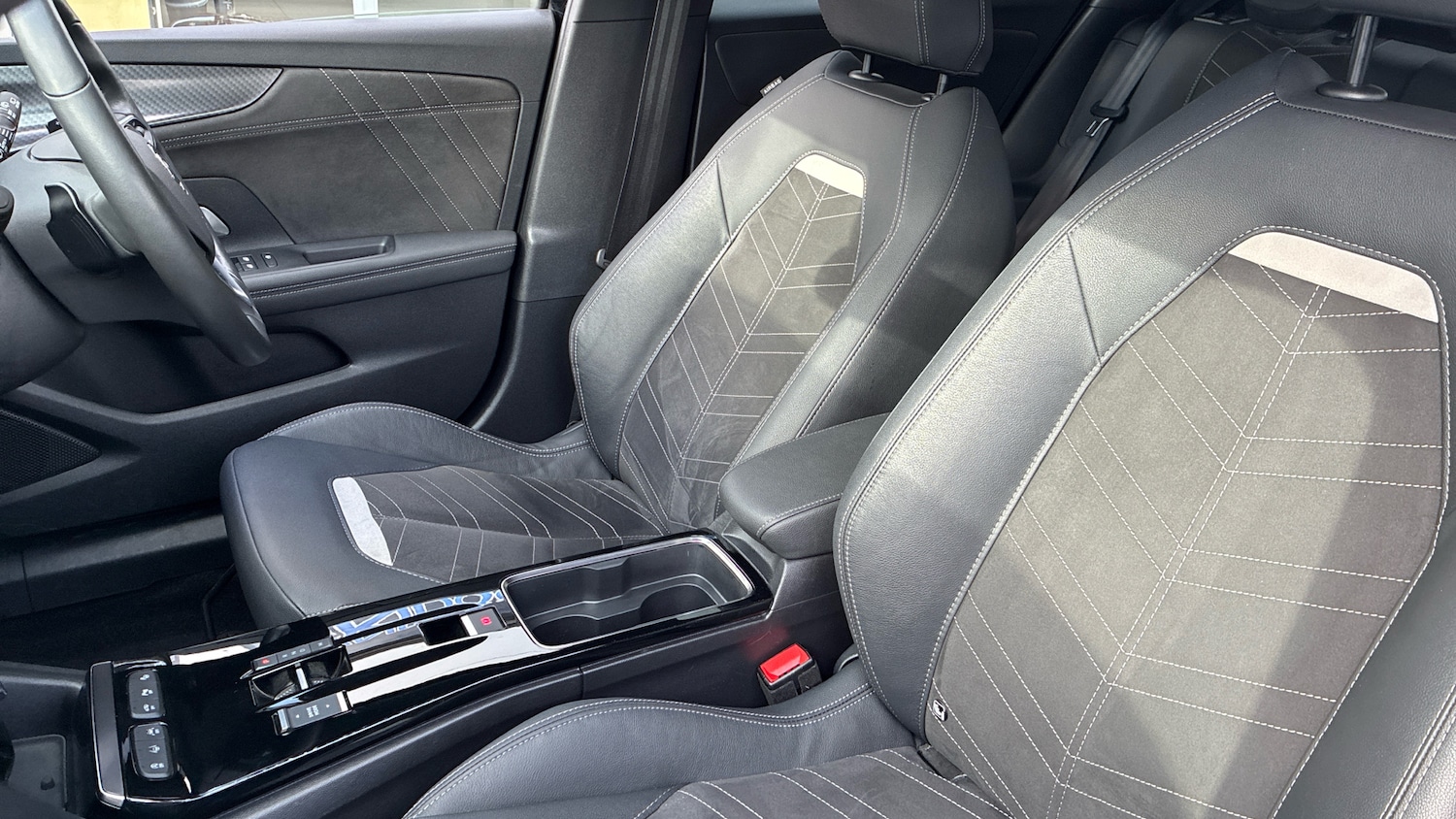 Used Vauxhall Mokka 2023 for sale - 77718511: Photo 19