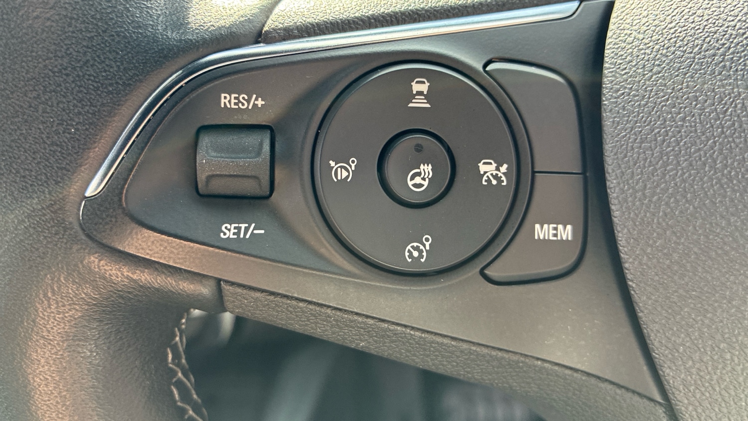 Used Vauxhall Mokka 2023 for sale - 77718511: Photo 29