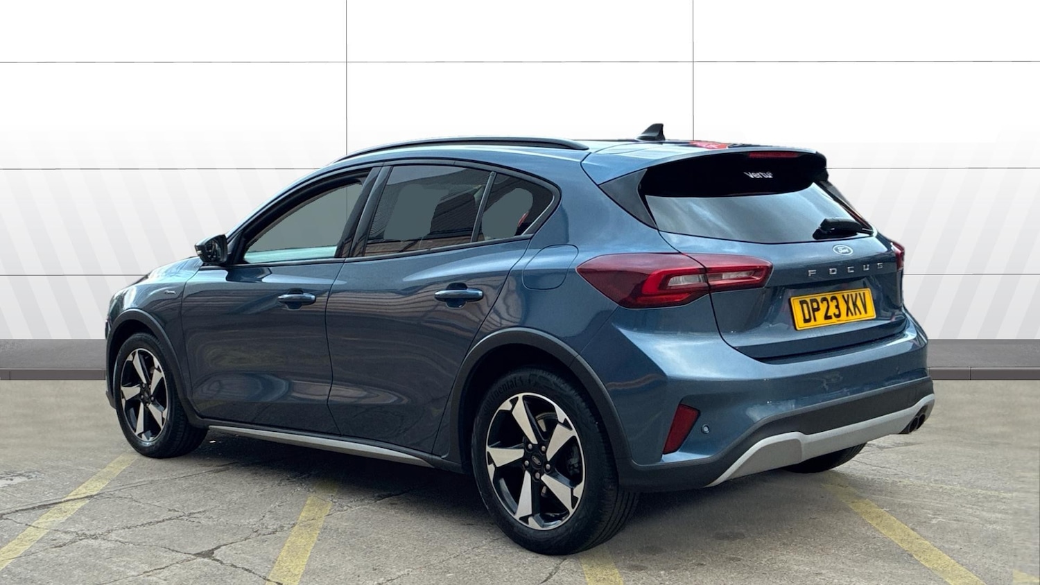 Used Ford Focus 2023 for sale - 76507249: Photo 2