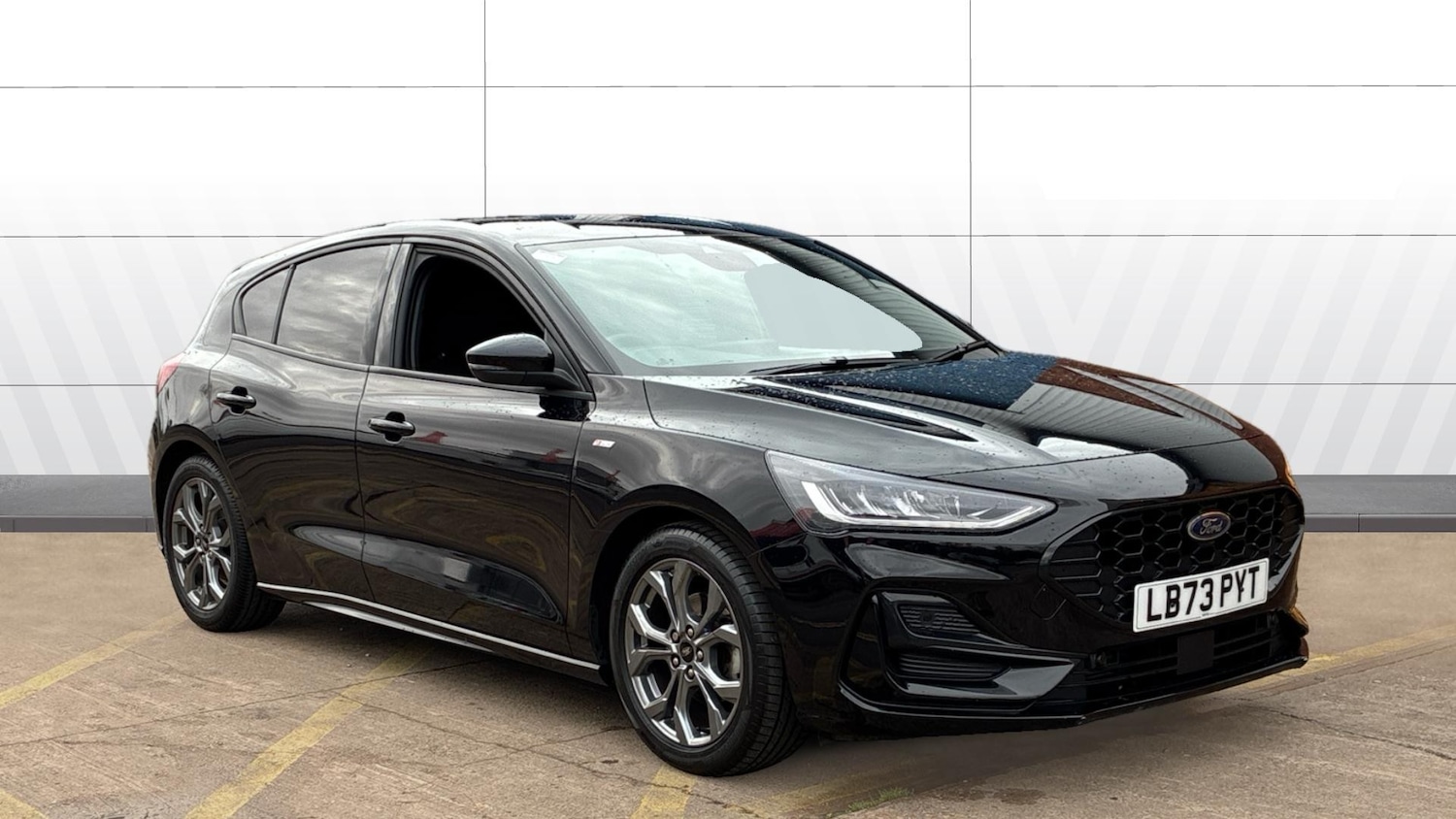 Used Ford Focus 2023 for sale - 76553680: Photo 1