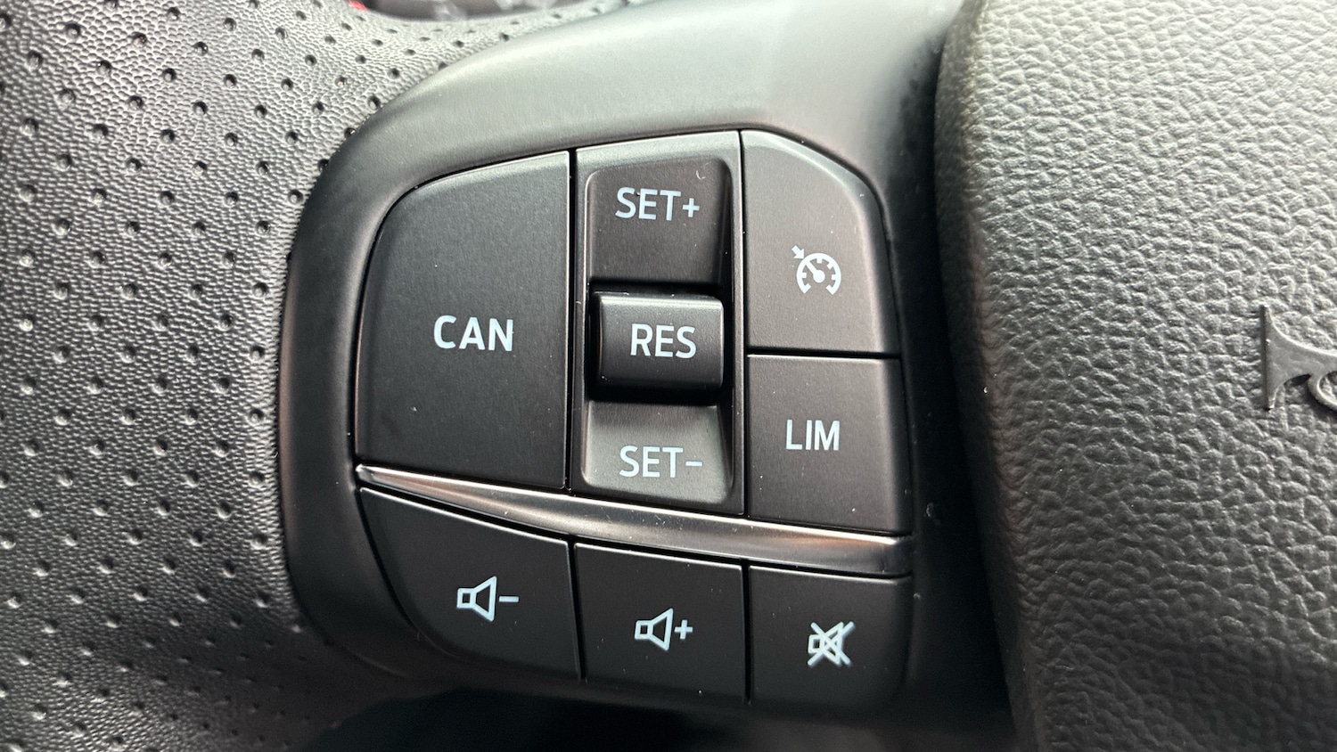 Used Ford Focus 2023 for sale - 76553680: Photo 23