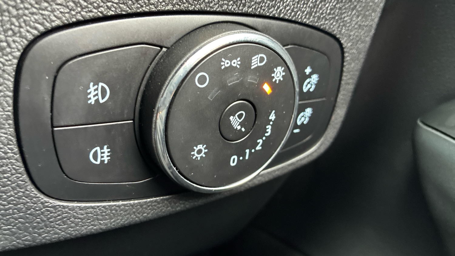 Used Ford Focus 2023 for sale - 76553680: Photo 27