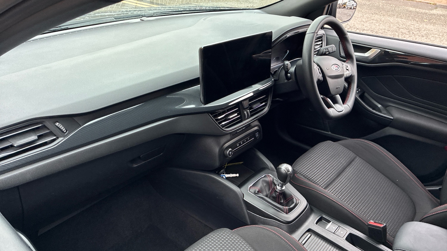 Used Ford Focus 2023 for sale - 76553680: Photo 9