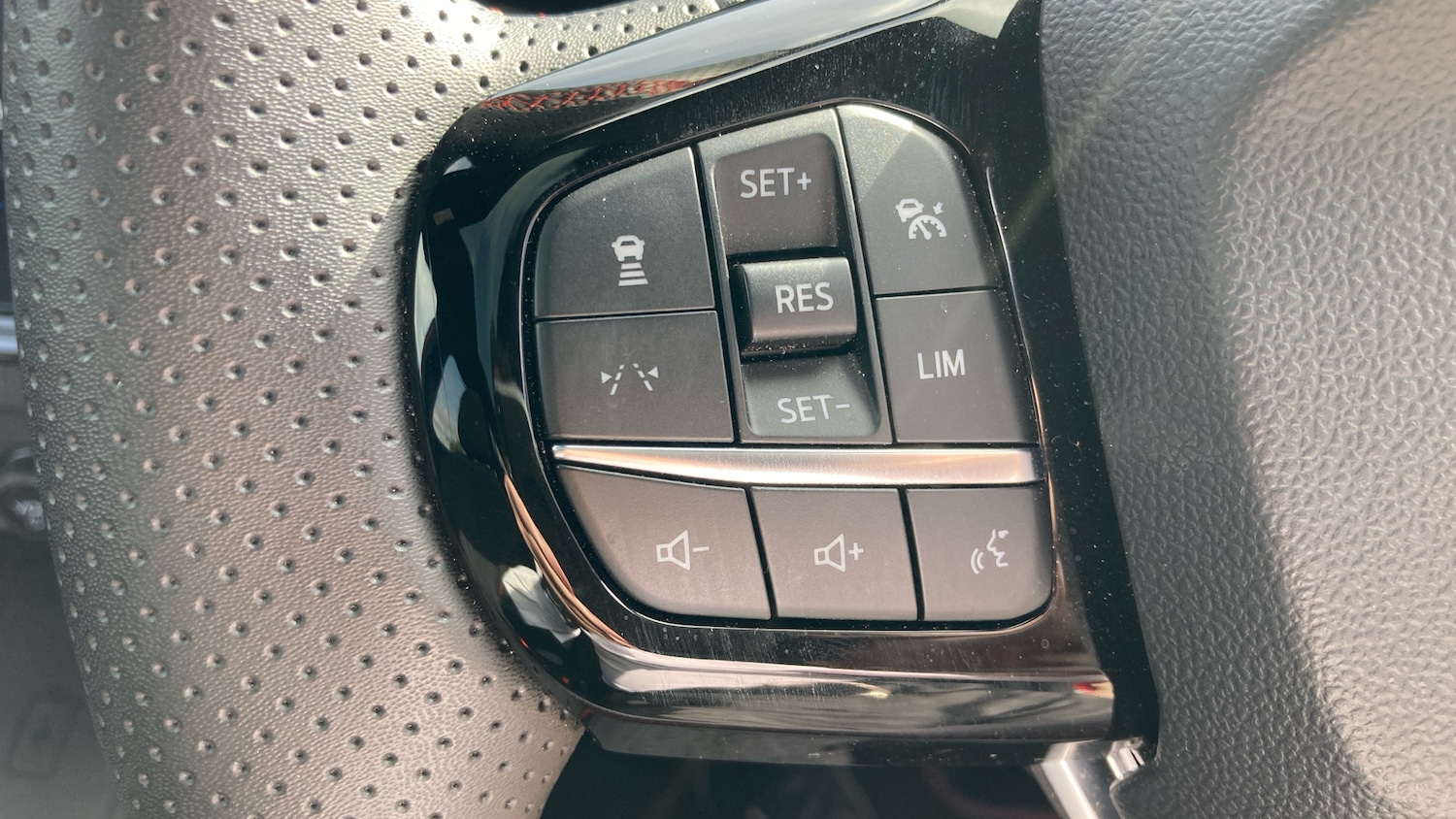 Used Ford Puma 2024 for sale - 76372259: Photo 31