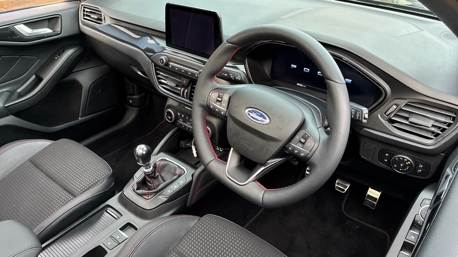 Used Ford Focus 2021 for sale - 76963216: Photo 11