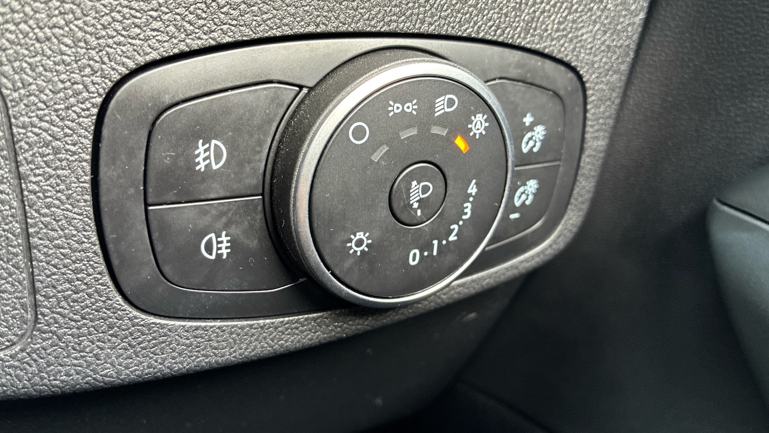 Used Ford Focus 2021 for sale - 76963216: Photo 32