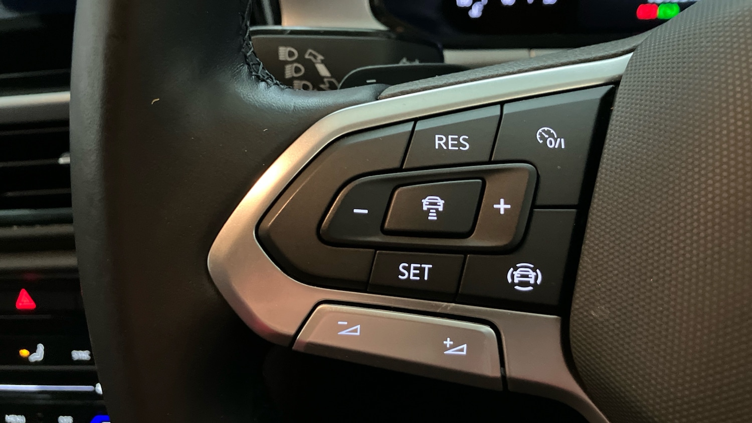 Used Volkswagen T-Roc 2023 for sale - 77581912: Photo 17