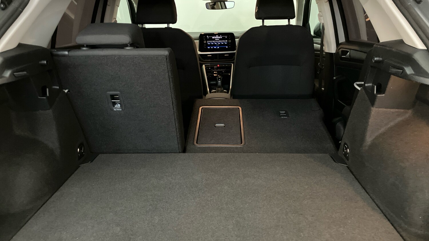 Used Volkswagen T-Roc 2023 for sale - 77581912: Photo 32