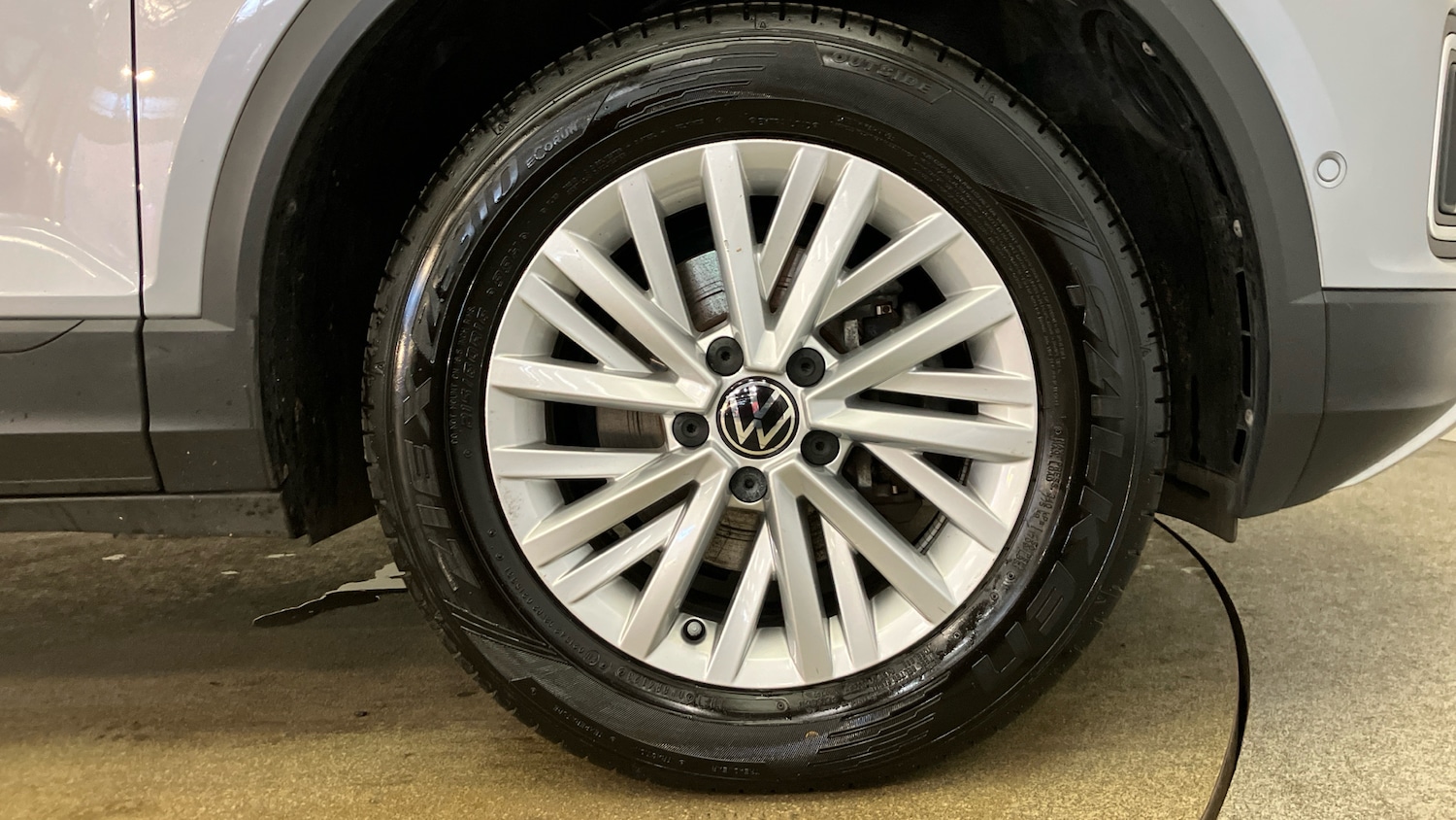 Used Volkswagen T-Roc 2023 for sale - 77581912: Photo 5