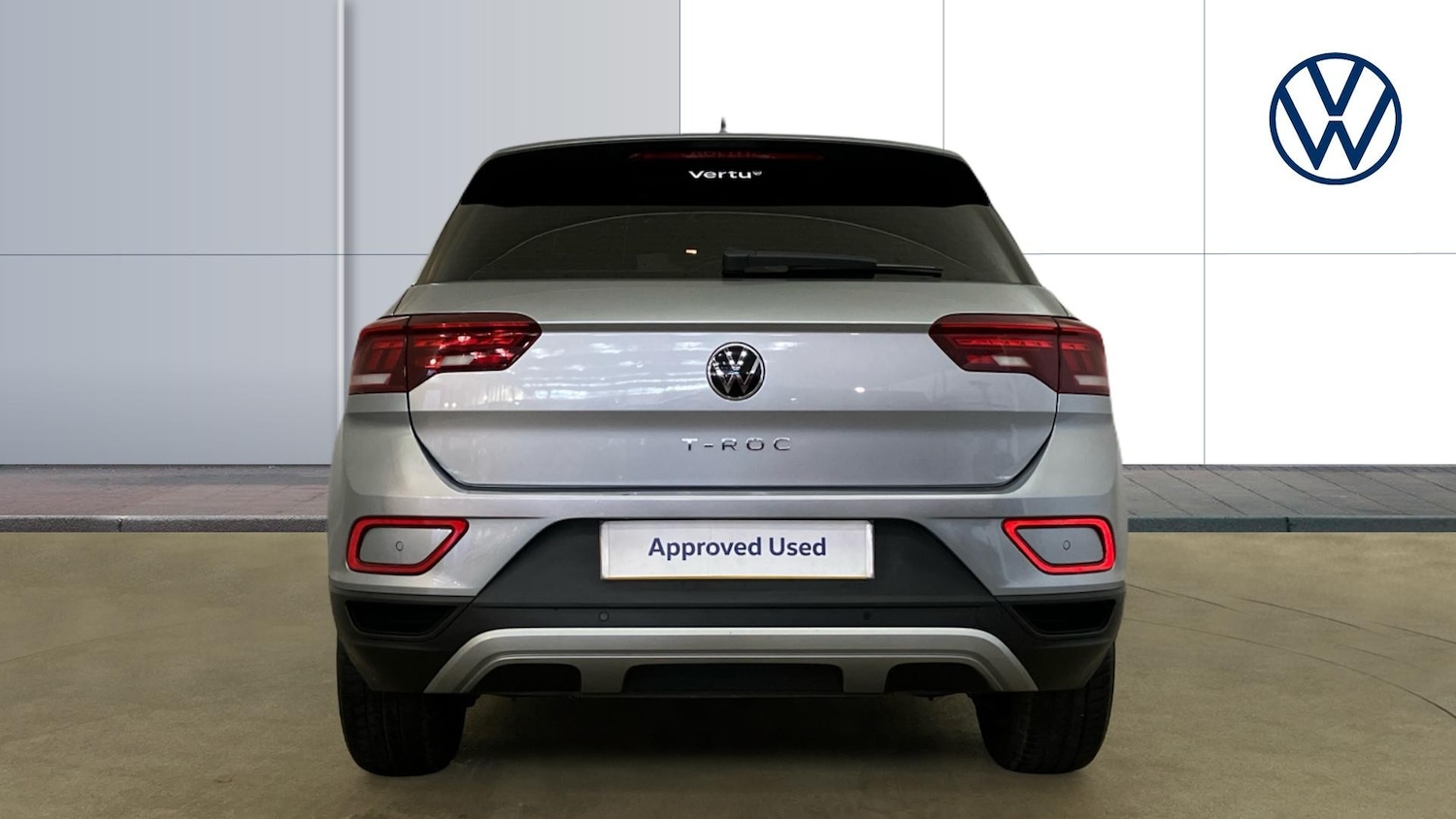 Used Volkswagen T-Roc 2023 for sale - 77581912: Photo 8